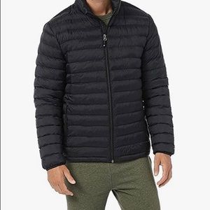 NWT Men’s Ultra Light Down packable Jacket